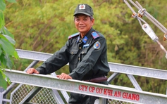 Cựu chiến binh hơn 30 năm giữ rừng, nặng lòng với sếu đầu đỏ