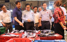 TP.HCM yêu cầu không để nhà trường, phụ huynh 'tự bơi' khi xảy ra ngộ độc thực phẩm