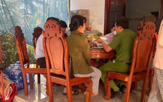 Điều tra vụ 2 người tử vong, 3 người cấp cứu nghi do ngộ độc rượu