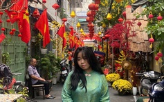 Một tuyến hẻm ở phường Cầu Kiệu bỗng 'gây sốt' vì không khí tết xưa