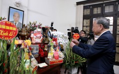 Tổng Bí thư Tô Lâm thắp hương tưởng nhớ các cố Tổng Bí thư và Đại tướng Võ Nguyên Giáp