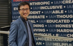 Mang theo bóng hình, ước mơ của cha bước ra thế giới