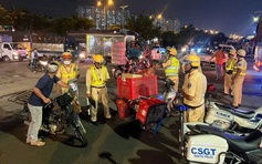 Xe container chạy lùi tông tử vong 1 người ở chợ đầu mối Thủ Đức, TP.HCM