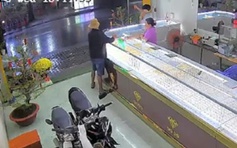 Chưa đầy 5 giờ, Công an TP.HCM bắt giữ nghi phạm cướp giật tiệm vàng