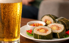 Thức khuya ngày tết có làm tăng thêm mỡ bụng?