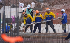 'Đại công trường' dự án sân bay Gia Bình nhộn nhịp những ngày cận tết