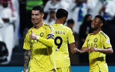 Ghi bàn đầu tiên ở tuổi 41, Ronaldo chấm dứt ‘đình công’: Lên tiếng về tương lai