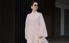 Áo dài trắng thăng hoa trong mùa tết