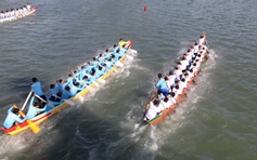 Lễ hội đua thuyền trên sông Cà Ty rộn ràng sắc xuân Bính Ngọ