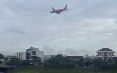 Drone 'đại náo' bầu trời, nhiều chuyến bay từ Đà Nẵng bị tê liệt dịp tết