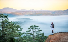 Đón bình minh, săn mây ở Măng Đen