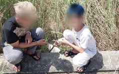 Bắt nhóm 'trộm nhí' khiêng két sắt ra sông Hàn đập phá để lấy tiền