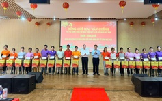 Phó thủ tướng Mai Văn Chính trao quà tết cho người lao động Tây Ninh