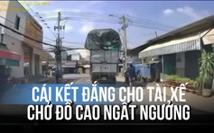 Thót tim xe tải chở đồ cao ngất ngưởng, rơi bao hàng trúng người đi đường