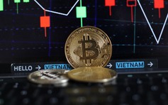 Giá Bitcoin hôm nay 8.2.2026: BTC thủng đáy, cú sập lịch sử bắt nguồn từ châu Á?