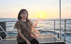 Đón bình minh và hoàng hôn gần nhà giàn DK1