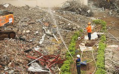 Bảo đảm vệ sinh môi trường khi phá dỡ công trình phía đông hồ Hoàn Kiếm