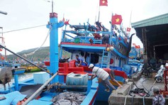 Ngư dân nỗ lực vượt khó