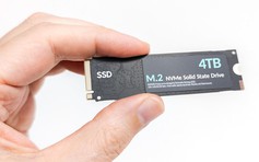 Có nên mua ổ SSD giá rẻ để tiết kiệm?