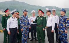 Bộ Quốc phòng kiểm tra công tác sẵn sàng chiến đấu bảo vệ bầu cử tại Vùng 3 Hải quân