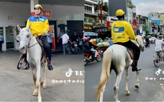 Sự thật clip xe ôm công nghệ cưỡi ngựa vào cây xăng ở TP.HCM gây sốt mạng