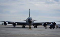 Tên lửa Iran đánh trúng 5 máy bay quân sự Mỹ