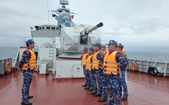 Tàu hộ vệ tên lửa Quang Trung đến Jervis, sẵn sàng cho duyệt binh tàu quốc tế