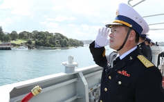 Hình ảnh tàu hộ vệ tên lửa 016-Quang Trung trong Lễ duyệt binh tàu Hải quân quốc tế