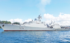 Tàu hộ vệ tên lửa 016-Quang Trung lần đầu tiên cập cảng Sydney