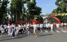 Hàng nghìn người tham gia Ngày chạy Olympic sức khỏe toàn dân tại TP.HCM