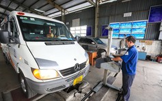 'Đạp lút ga' kiểm định khí thải: Chuyên gia từng làm ngành ô tô Đức nói gì?