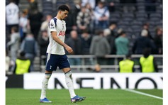 Vực thẳm đang đợi Tottenham