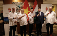 Đầu bếp Hungary mang súp bò hầm đãi thực khách TP.HCM