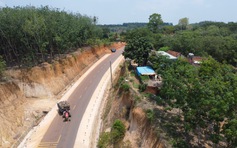 Chủ tịch Đồng Nai chỉ đạo xử lý ngay vụ 'nhà dân chênh vênh bên mép vực sâu'