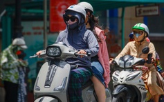 Đợt nắng nóng đầu tiên ở miền Bắc và Trung bộ, có nơi trên 38 độ C