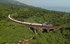 Chuyến tàu di sản miền Trung có gì sau khi được 'thay áo' mới?