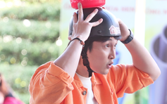 Đình Tú và vợ là mỹ nhân VFC khóc nức nở trong show thực tế