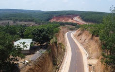 Thêm nhà dân chênh vênh bên mép vực ở Đồng Nai: UBND xã xác nhận Báo Thanh Niên phản ánh đúng