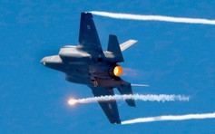 Tiêm kích F-35 Israel bắn hạ máy bay Yak-130, tàu Iran bị tàu ngầm tấn công