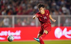 Đội tuyển Việt Nam ‘thừa’ nhạc trưởng: Ông Kim chọn Hoàng Đức, Hoàng Hên hay Quang Hải tái đấu Malaysia?
