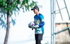 Cựu thủ môn từng dự U.20 World Cup lần đầu làm thầy ở giải sinh viên