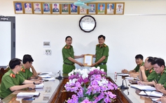 Trung tá công an được công nhận thương binh sau khi bị thương trong lúc bắt tội phạm