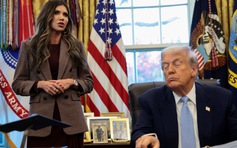 Tổng thống Trump đối diện căng thẳng trong nước