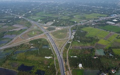 Tăng vốn đầu tư tuyến đường phát triển vùng Đồng Tháp Mười