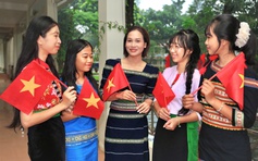 Chung một khát vọng dựng xây non sông