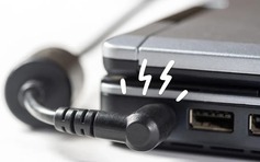 5 thói quen âm thầm hủy hoại pin laptop