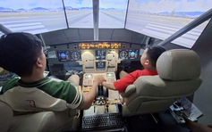 Cận cảnh buồng lái máy bay Airbus 320 ở Phú Nhuận đã có 3.000 người thử