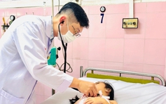 Số học sinh Trường tiểu học Bình Quới Tây TP.HCM nghi ngộ độc thực phẩm gia tăng