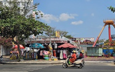 Công ty giải trí xây dựng hàng loạt ki ốt, quán ăn trái phép ở Bãi Sau