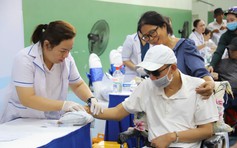 Người dân TP.HCM xúc động khi được khám sức khỏe miễn phí: ‘Quý giá vô cùng’